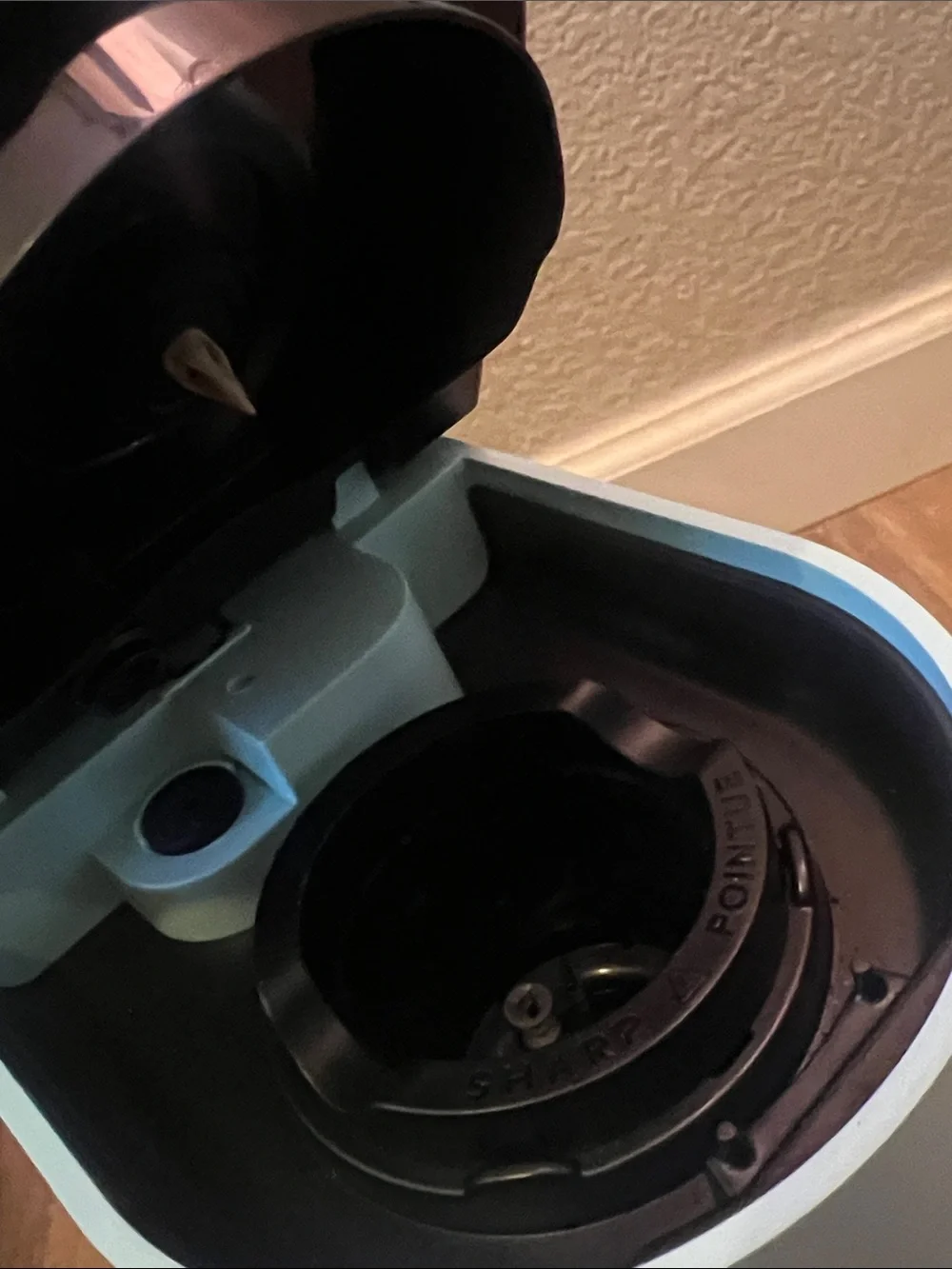 Keurig Compact Single-Serve Coffee Maker - Mint Blue k-mini clean